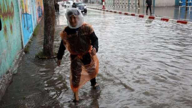 Steden in de laaggelegen Gazastrook kregen te maken met zware overstromingen. 