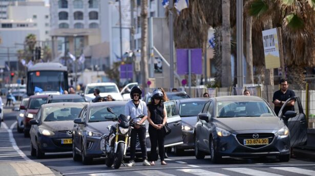 Stilstaand verkeer in Tel Aviv