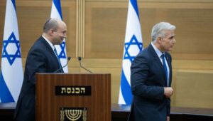 De val van de Israëlische regering en de komende verkiezingen - Foto: Yonatan Sindel / Flash90