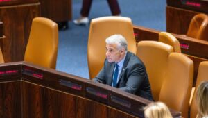 Israël heeft een nieuwe premier. Wie is hij en wat gaat hij doen? - Foto: Olivier Fitoussi / Flash90