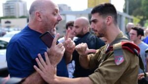 Radicale beleidswijzigingen leiden tot spanningen - Foto: Tomer Neuberg / Flash90