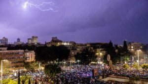 80.000 mensen demonstreren in Tel Aviv tegen justitiële hervorming - Foto: Yonatan Sindel / Flash90