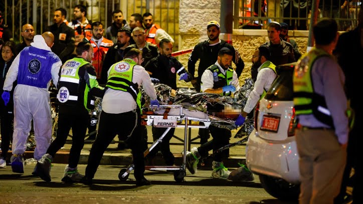 Israël treurt, maar Palestijnen vieren feest na aanslag bij synagoge in Jeruzalem