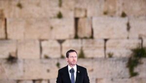 Terwijl burgeroorlog dreigt, pleit de Israëlische president voor terughoudendheid - Foto: Kobi Gideon / GPO