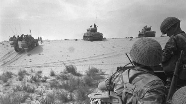 Israëlische soldaten in positie bij Rafah op de Gazastrook.