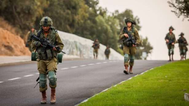 Israëlische patrouille in de zuidelijke Israëlische stad Sderot, 11 oktober 2023. 