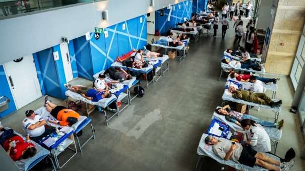 Honderden Israëli's doneren bloed aan gewonden in Jeruzalem op 9 oktober 2023. 