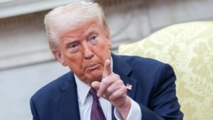 Trump waarschuwt Iran voor “bombardementen zoals ze nog nooit hebben gezien”