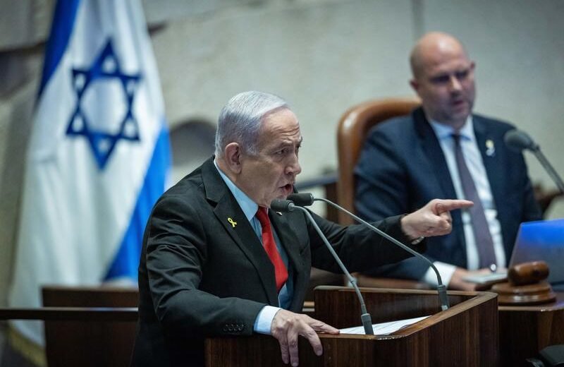 Netanyahu: Haatzaaien en vooringenomenheid van de media bedreigen Joden overal
