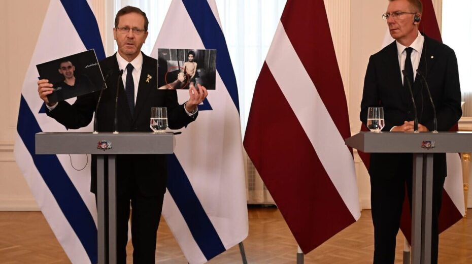 Herzog roept wereldleiders op geen onderhandelingen met Hamas te starten totdat de gijzelaars zijn vrijgelaten