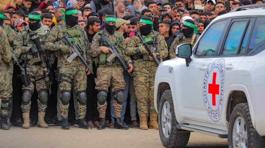 Israël: Rode Kruis hielp bij geënsceneerde ‘berging’ van lichamen van gegijzelden door Hamas