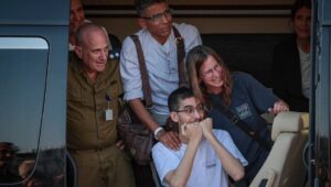 Een heel volk eist de overwinning - Foto: Yossi Aloni/Flash90.