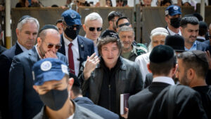 Waarom ziet Javier Milei het ware belang van Israël in – en de wereld niet?