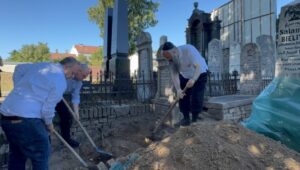 77 jaar na de herbegrafenis van Herzl: de grootouders van de visionair van de Joodse staat worden naar Israël overgebracht