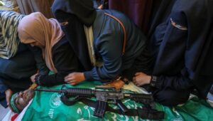 Vredesraad Trump maakt in Gaza weer dezelfde fout