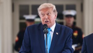 Trump kondigt hervatting gesprekken aan tussen VS en Iran